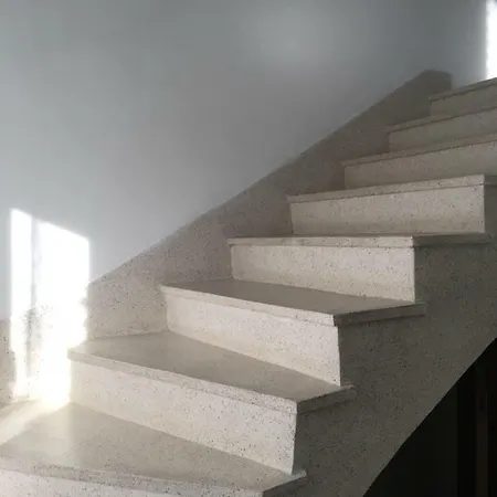 Terraced House * سليمة