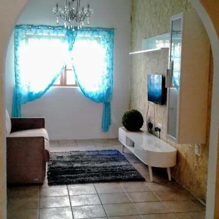 Terraced House بيت للعطل سليمة
