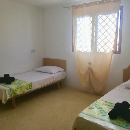 Terraced House سليمة
